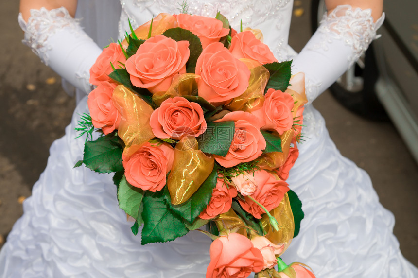 红玫瑰订婚已婚女孩们指甲仪式珠子新娘花朵手臂裙子图片