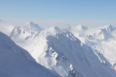 山峰峰季节旅游天空阳光假期全景滑雪旅行首脑童话高清图片