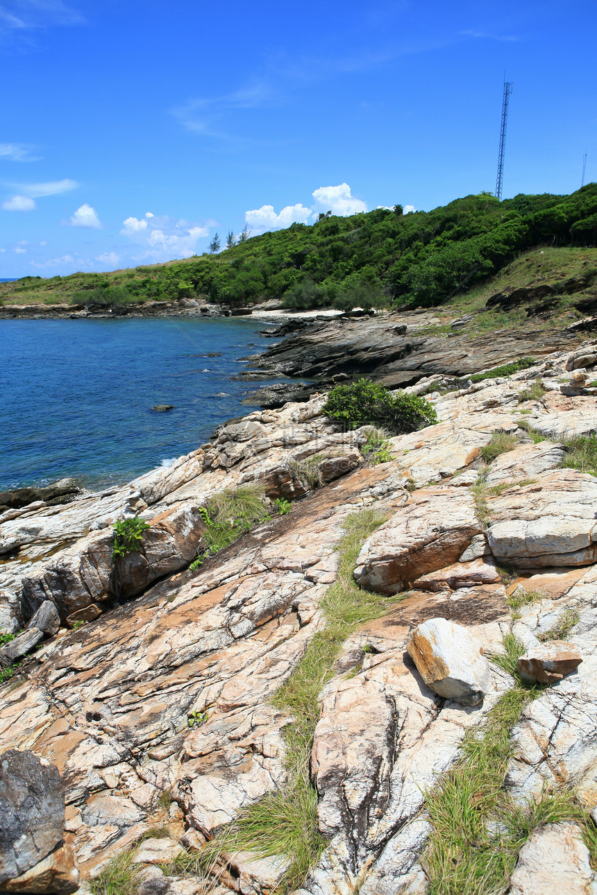 泰国沙美岛阳光天空石头植被波浪晴天植物支撑树叶蓝色图片