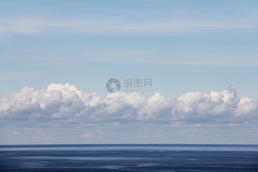 水的地平线蓝色全景气候场景水平海浪反射白色海湾海洋图片