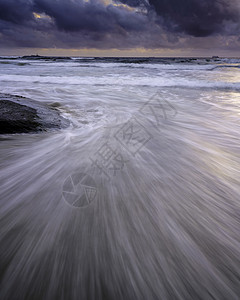 哈列斯特天空海洋波浪景观日落海岸岩石高清图片