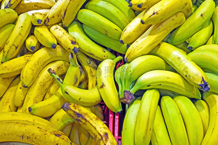超市中的有机香蕉图片