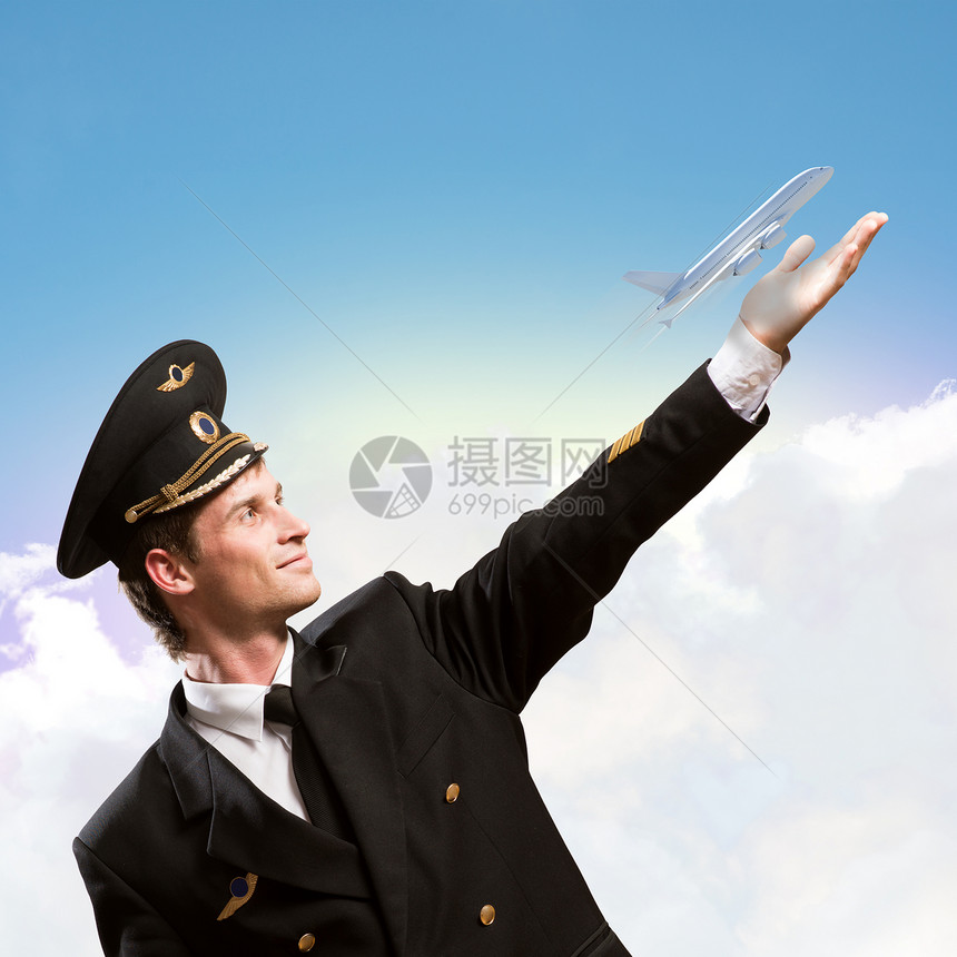 以向飞机伸出一只手的形式进行试验航空公司客机自由航空全体飞行员工作运输男人引擎图片