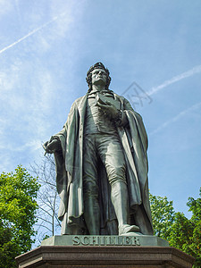 法兰克福的石勒雕像诗人公园纪念碑地标背景图片