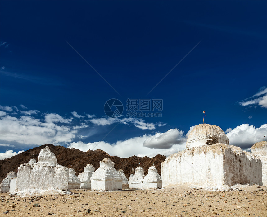 拉达克佛教教区冥想自由宗教传统山脉石头蓝色风景精神天空图片