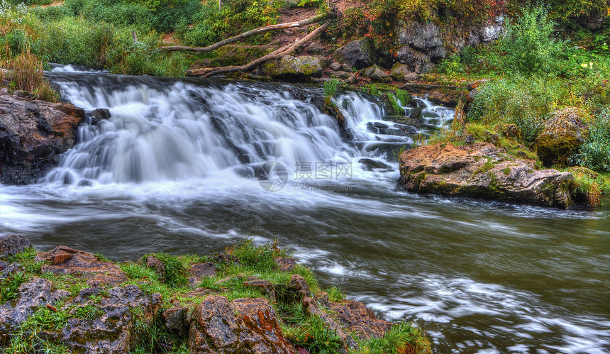 人类发展报告 中美丽的河流瀑布高动态范围公园峡谷岩石植物群旅游溪流旅行风景运动水雕图片