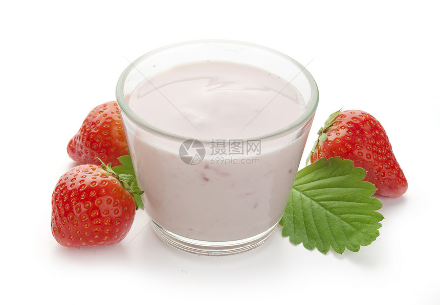 草莓和奶制品叶子绿色饮食牛奶浆果红色甜点玻璃食物酸奶图片