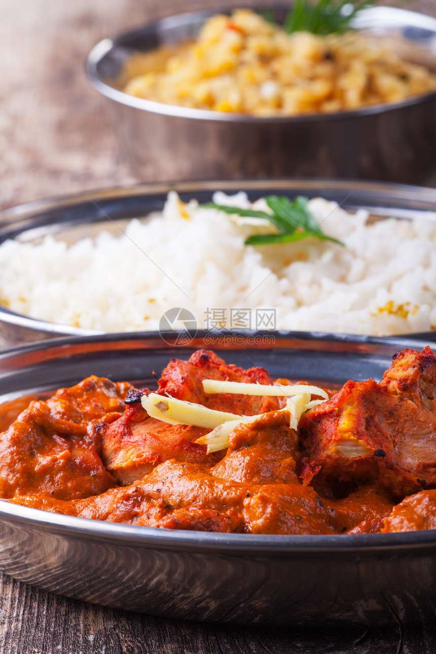 配有大米的印度鸡乡村金属扁豆美食木豆课程食物肉汁红色奶油图片