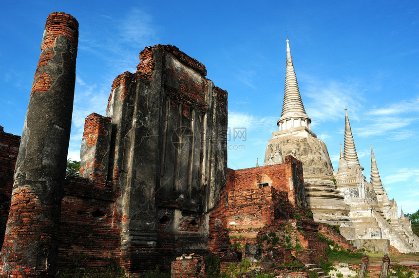 泰国古代瓦特废墟天空王国建筑建筑学文化游客遗产旅行金子图片