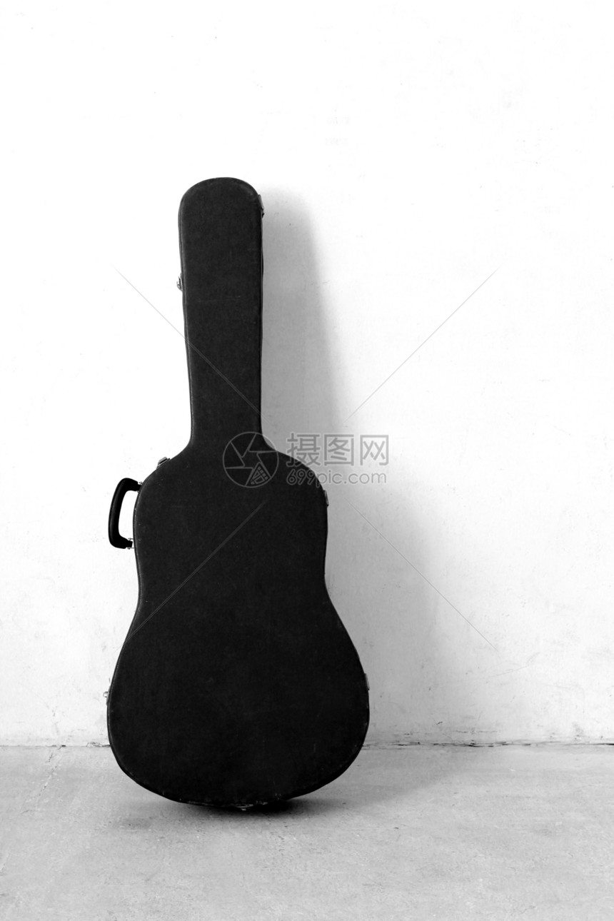 黑白旧吉他案图片