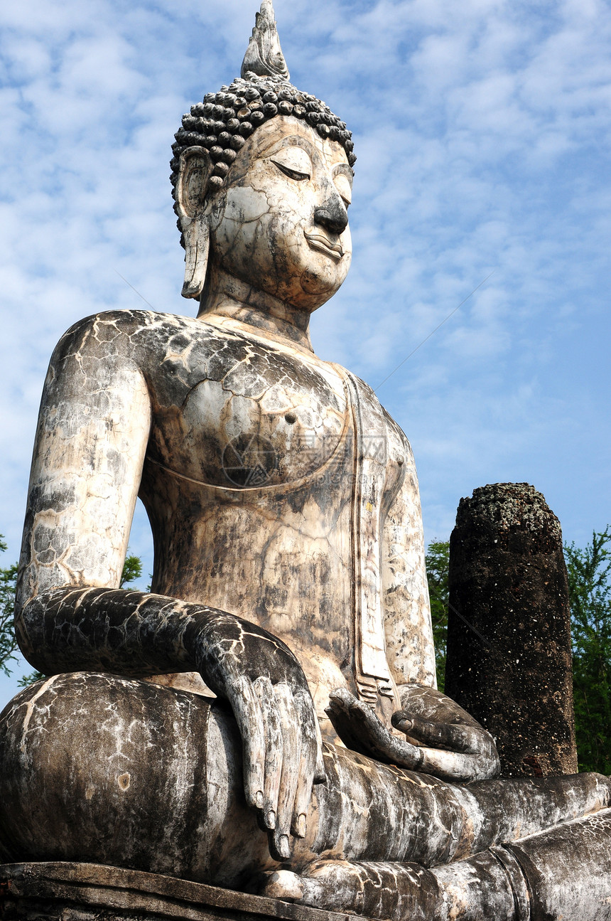 Sukhothai历史公园神像雕像指甲建筑学文明佛教徒国家寺庙文化天空石头宗教图片