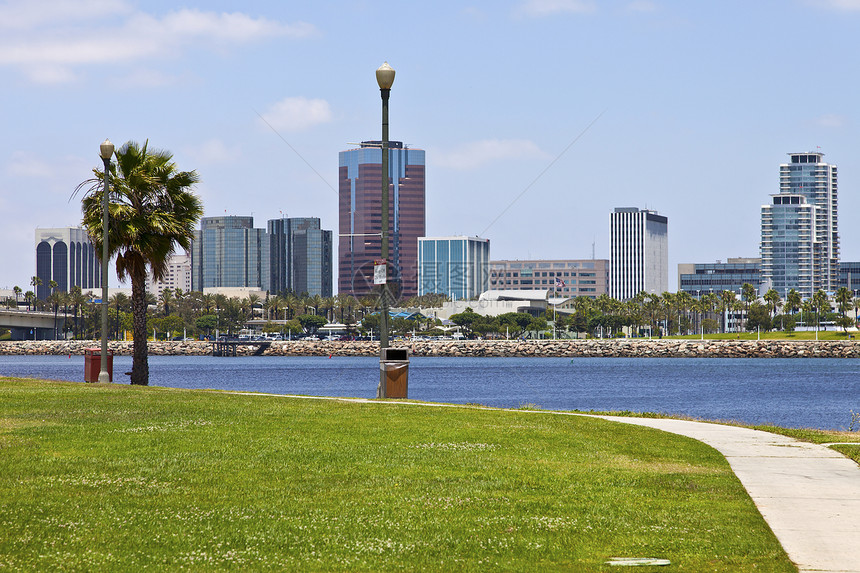 加州长滩中心旗帜海岸线建筑城市建筑学海洋企业市中心灯柱图片
