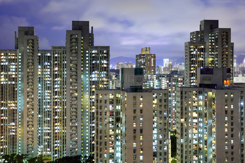 夜间在香港的公寓楼大楼绿色建筑学市中心财产植物土地民众城市房子住宅图片