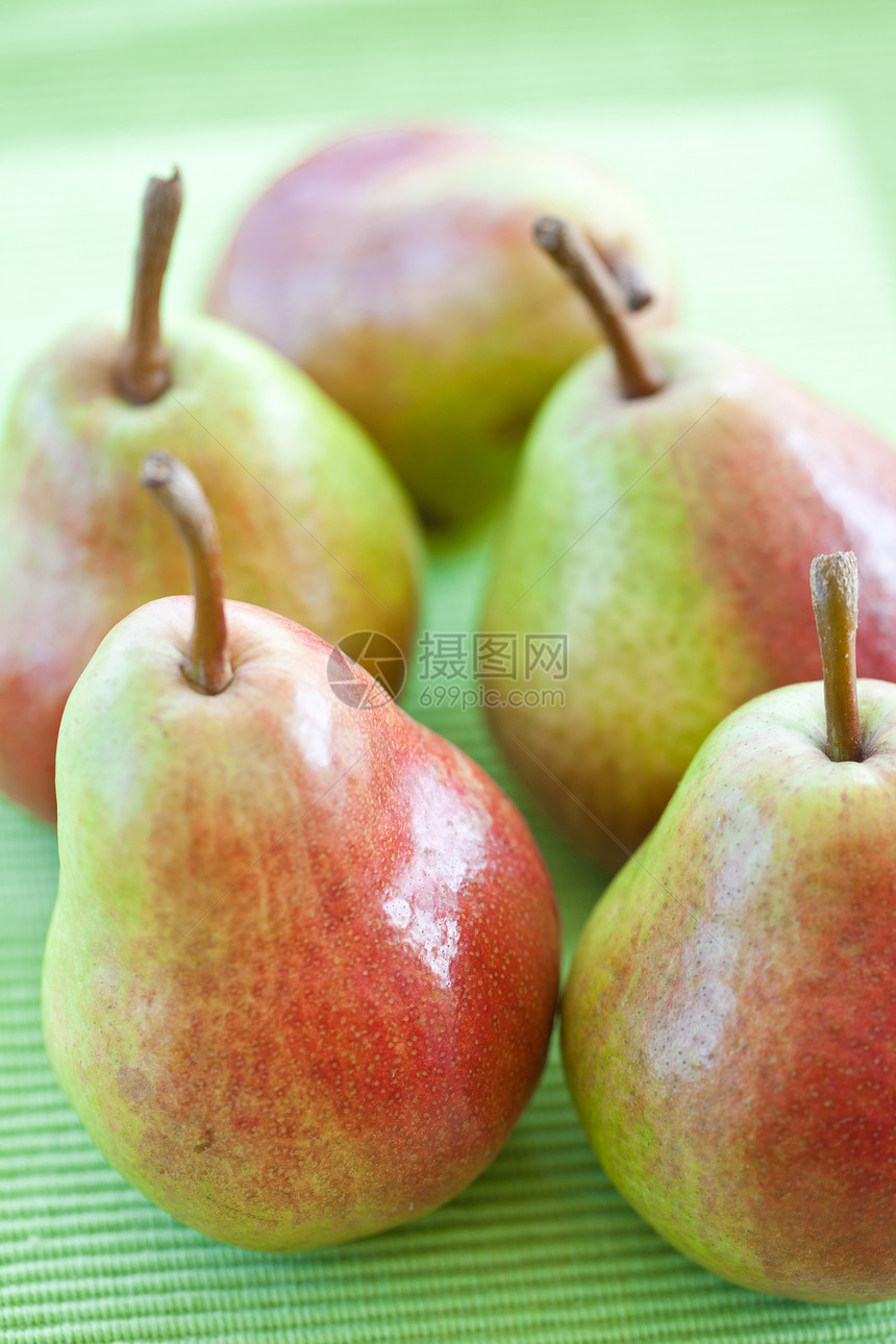 新鲜梨红色绿色选择性水果焦点照片生产图片