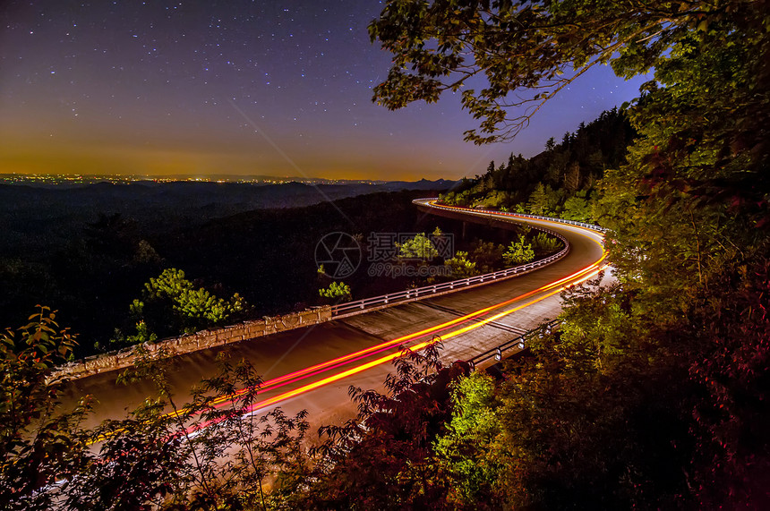 夜里通过Linn cove管道美术摄影山脉星星数控活力风景叶子风光落叶图片