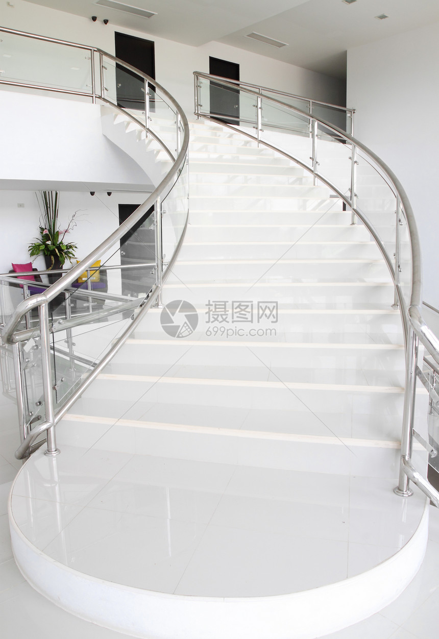 上楼楼梯圆形螺旋生长建筑学房子办公室商业概念购物玻璃图片