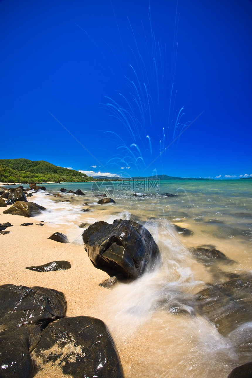 海滨石头海洋岩石海岸线图片