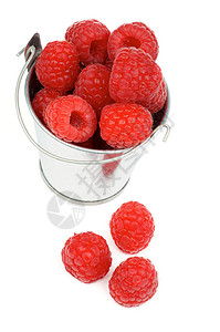 草莓植物宏观食物甜食反射美食家水果色彩健康饮食红色背景图片