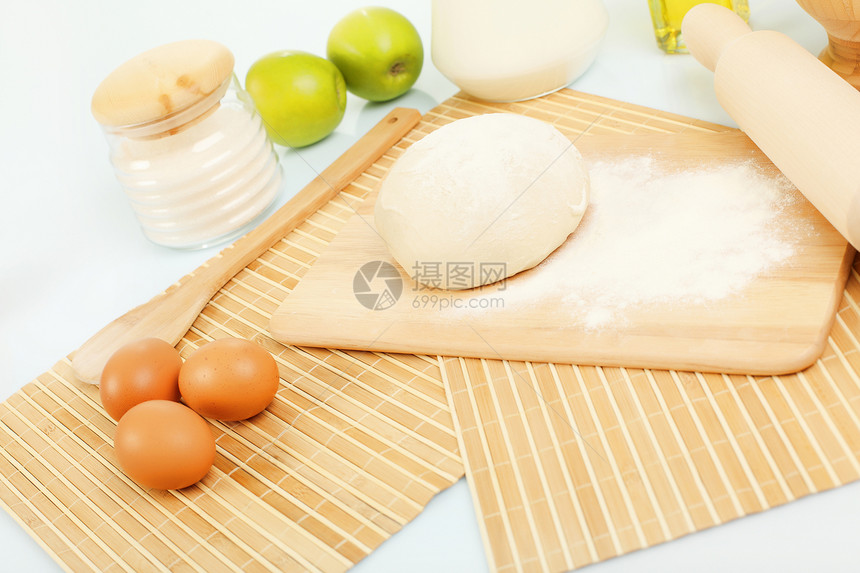 制作面包的各种不同产品糕点工作室纤维早餐谷物牛奶食物饮食种子美食图片