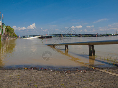 美因茨德国的洪水高水背景