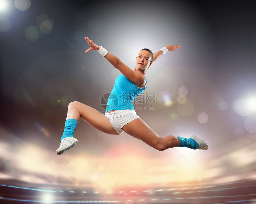 女运动青年运动员女士自由二头肌锻炼女性闲暇成人健康动机手臂图片