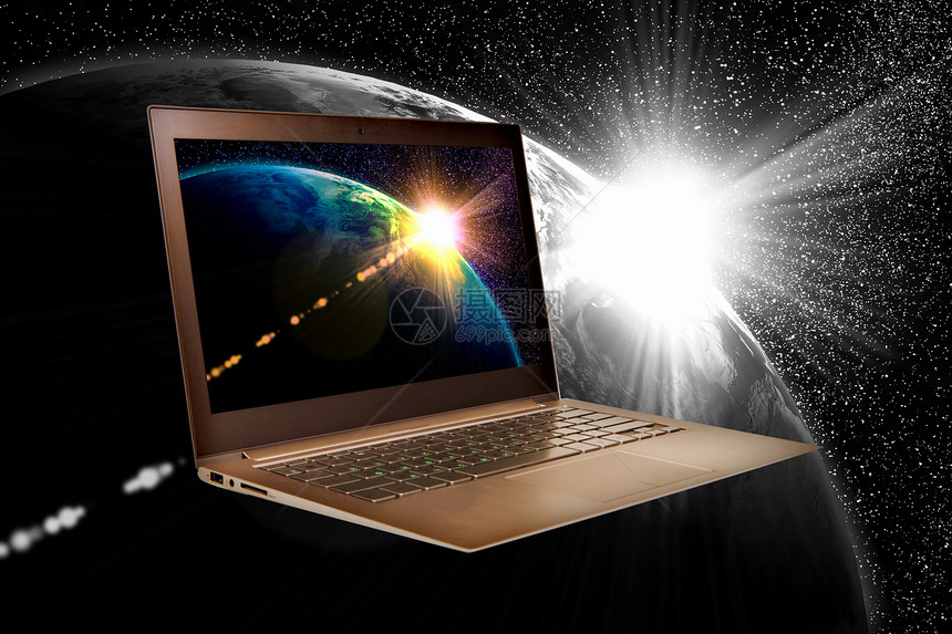 笔记本和地球行星机动性海洋旅行屏幕展示键盘互联网数据导航图片