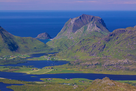 戈绍西Lofoten 峰顶蓝色山峰全景海岸线海岸海洋湖泊峡湾晴天山脉背景