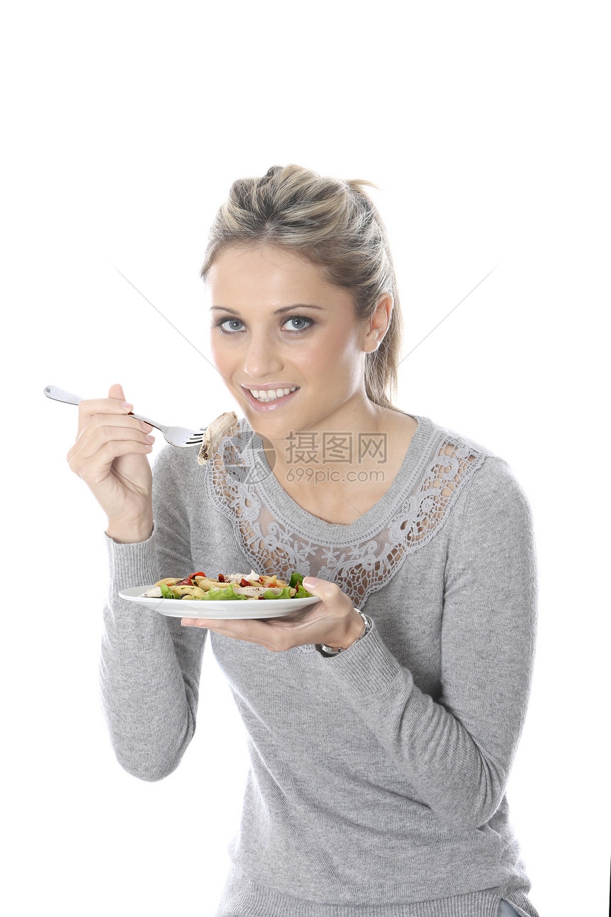 女青年吃鸡肉沙拉Salad白色女士沙拉图片