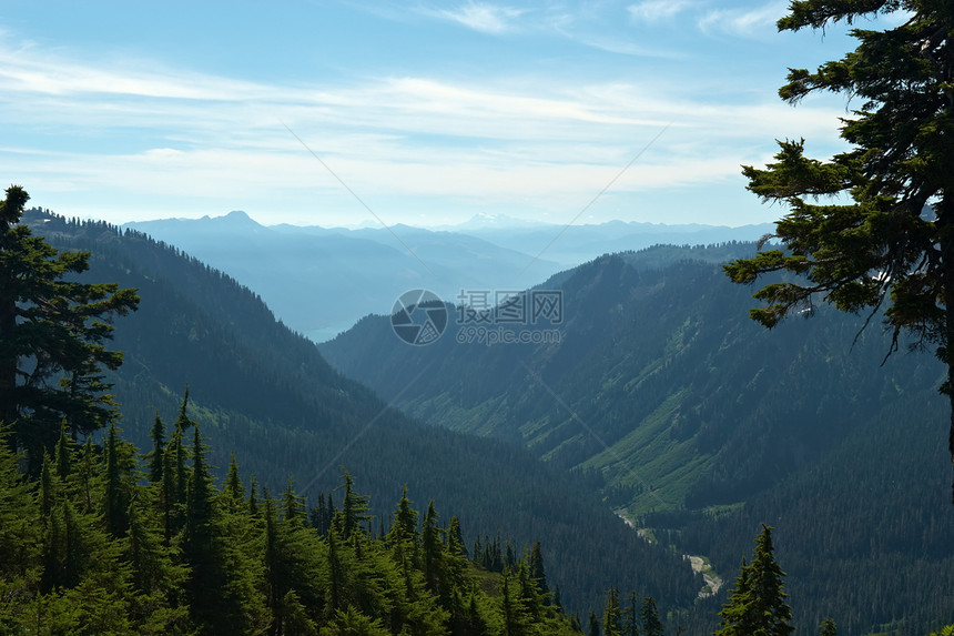山地景观公园天空顶峰风景远足山脉蓝色爬坡高地山峰图片