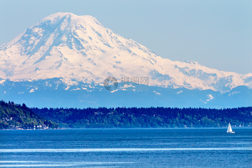 西雅图北西雅图山雪山 华盛顿州蓝色树木高山公园帆船雪山冰川山脉顶峰公吨图片