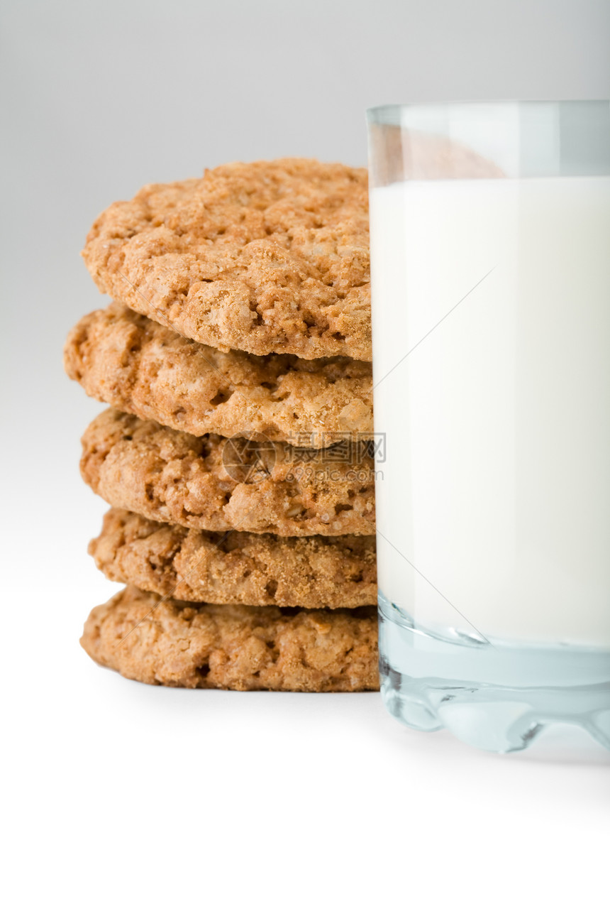 牛奶和饼干芯片钥匙麦片产品甜点午餐团体小吃美食白色图片