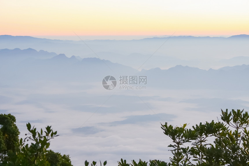 海雾中日出 道朗清道图片