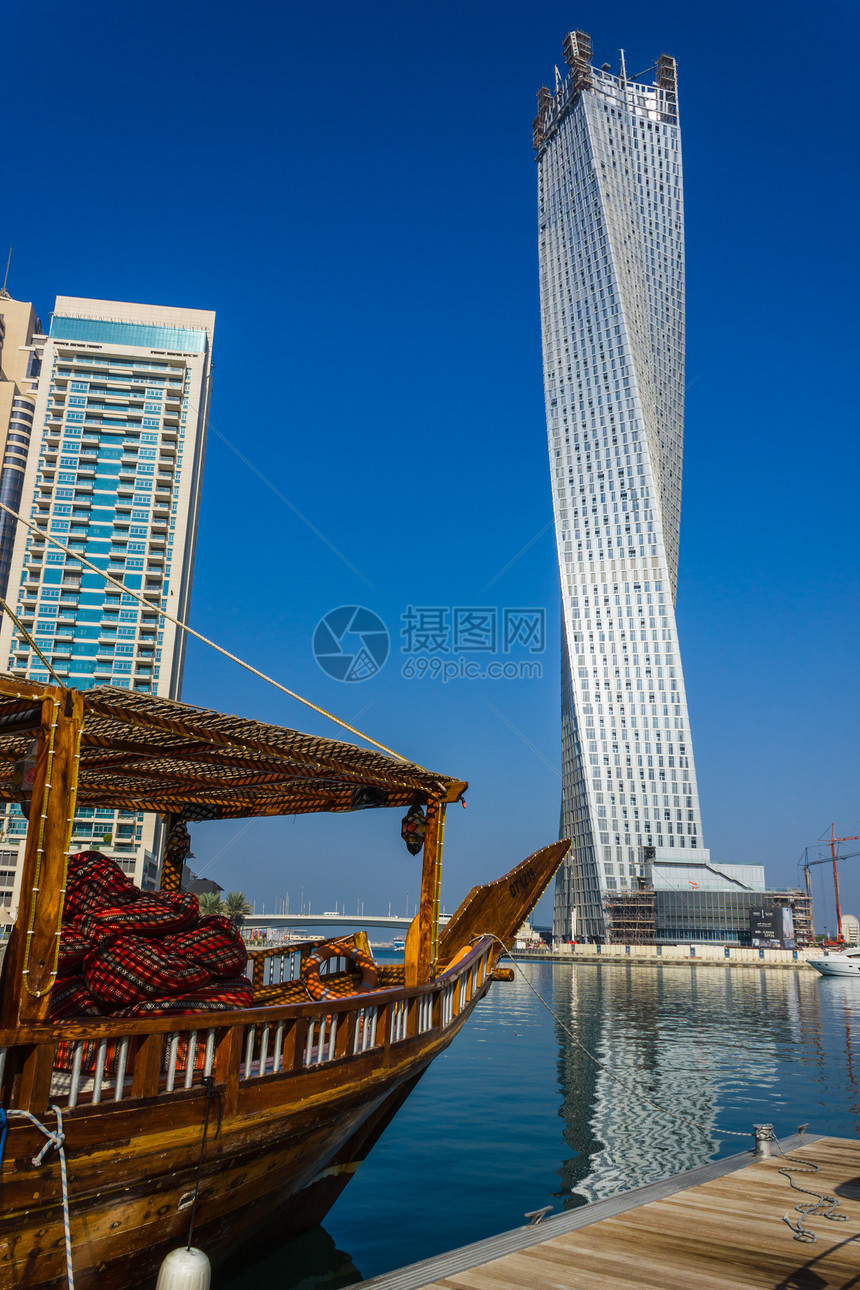 阿联酋迪拜高楼建筑和街道生长城市场景建筑学奢华生活办公室假期旅行灯光图片