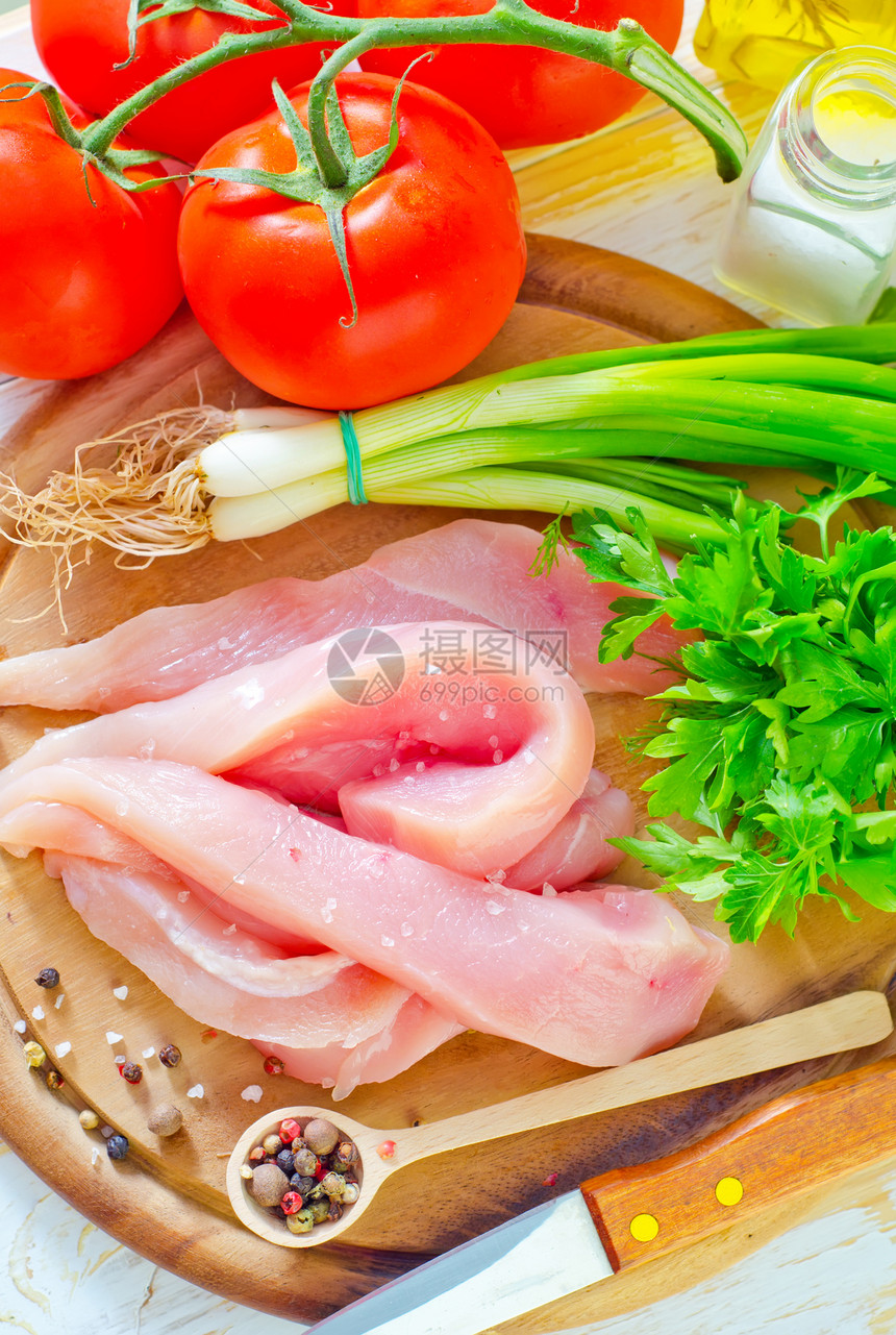 鸡肉和香料叶子胸部美食工作室鱼片饮食烹饪食物蔬菜营养图片