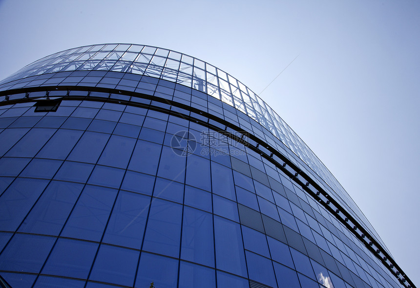 皇宫技术蓝色摩天大楼窗户公司市中心办公室城市建筑学天空图片