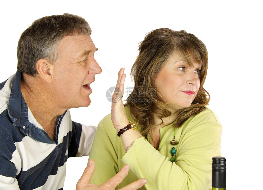 两对参数夫妻男人黑发交换对话座谈会斗争中年成年人争议图片