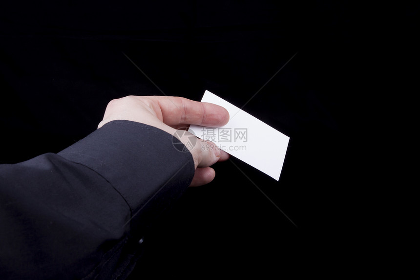 手头有一张空白的名片长方形折扣展示工作手指棕色商业沙龙商务男人图片