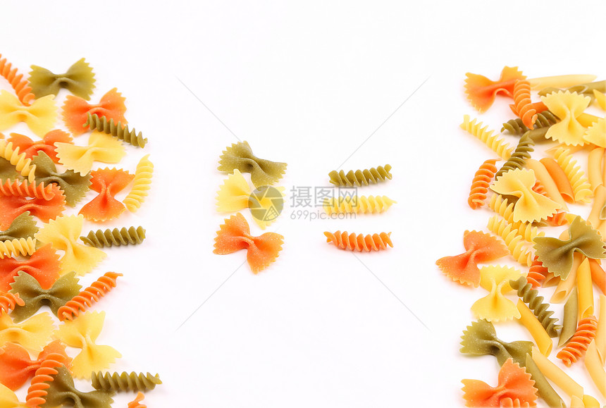 三种颜色的不同面条派对框架食物绿色橙子螺旋黄色三色饺子营养品图片