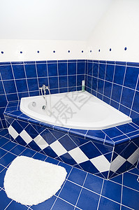 现代洗手间浴室收银台白色耕作蓝色背景图片