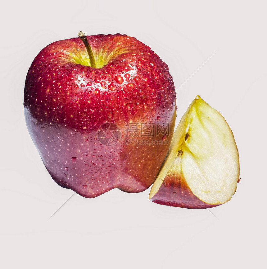 新鲜红苹果和一半苹果图片