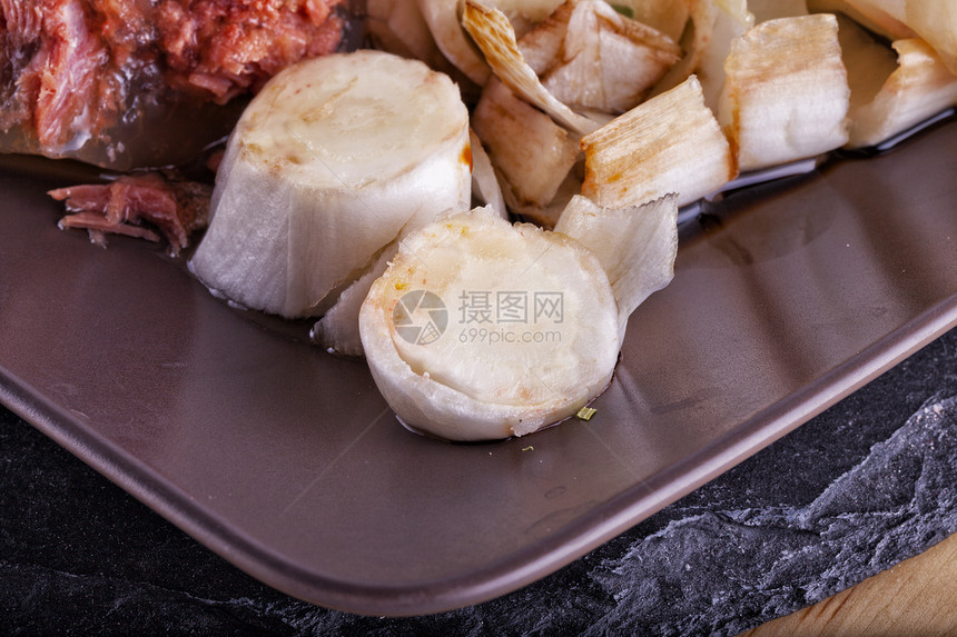 沙拉胡椒叶子洋葱饮食盘子餐巾红色午餐食物美食图片