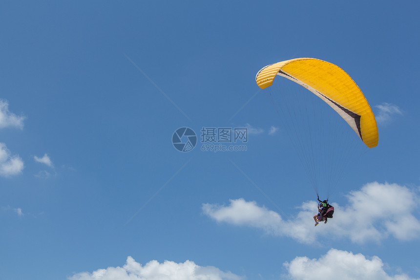 滑翔飞行空气爱好降落伞风险蓝色翅膀活动翼伞危险冒险图片