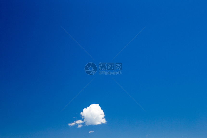 蓝蓝天空臭氧日光天气蓝色白色天堂宗教多云气氛气象图片