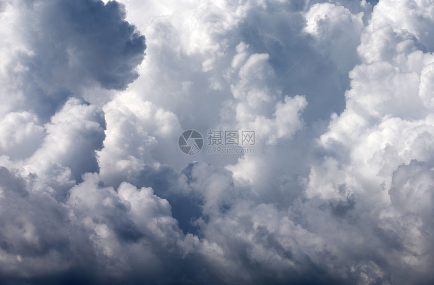蓝蓝天空天堂宗教蓝色气象多云天气气氛空气臭氧白色图片