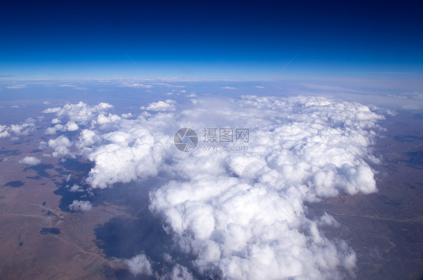 天空天际柔软度天堂天气蓝色气候云景环境气象臭氧图片