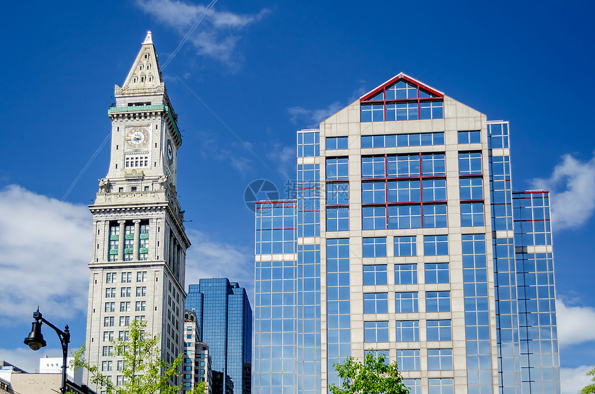 波士顿自订大楼塔市中心景观海关石头历史天空房子蓝色港口码头图片
