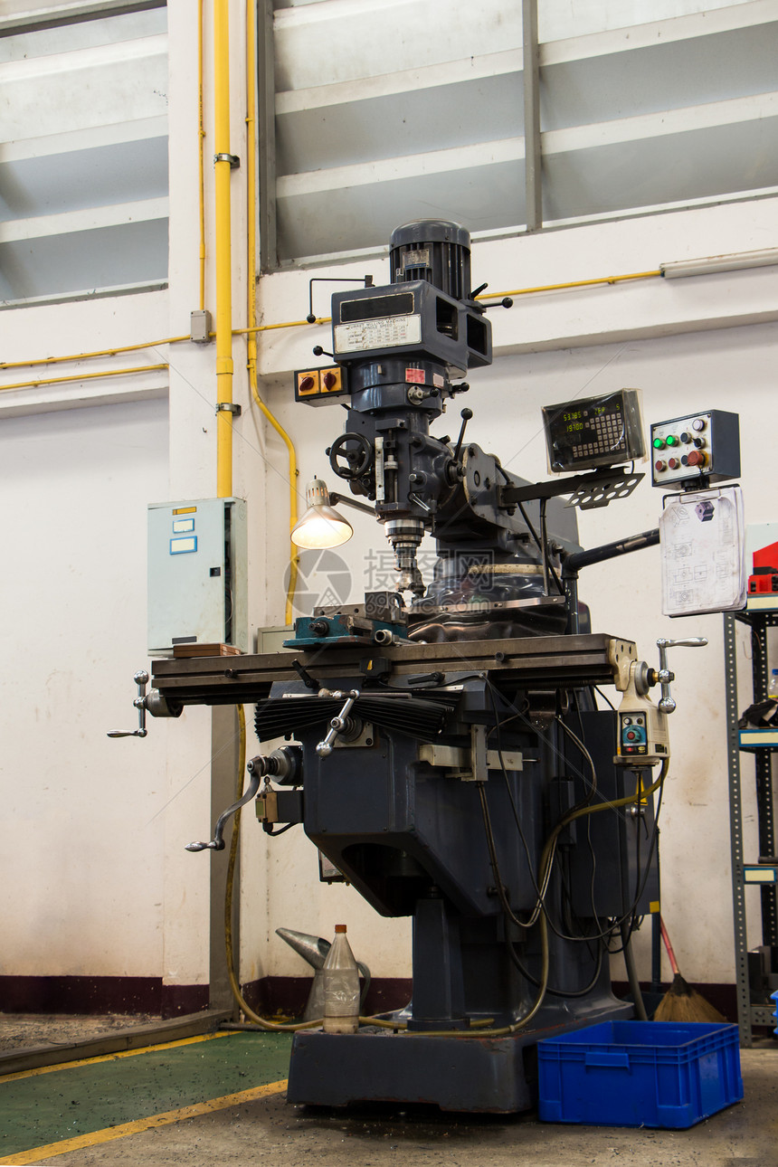 碾磨机机机件地点金属铣床技术工业作坊工具制造工作图片