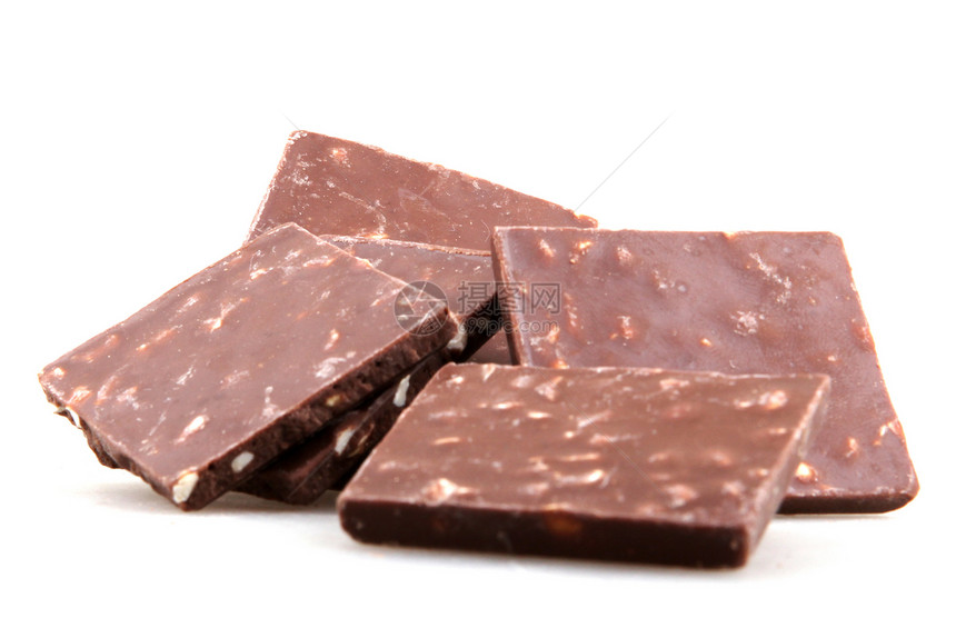白色背景上孤立的巧克力宏观碳水糖果条工作室化合物巧克力盒美食美食块糖果甜点图片