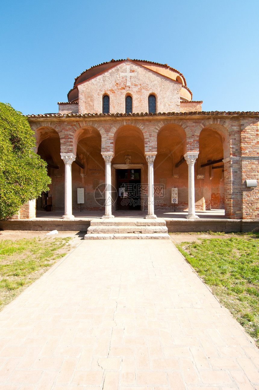 圣玛丽亚阿松塔托尔切洛大教堂反射旅游历史摄影假期目的地游客建筑建筑学地标图片