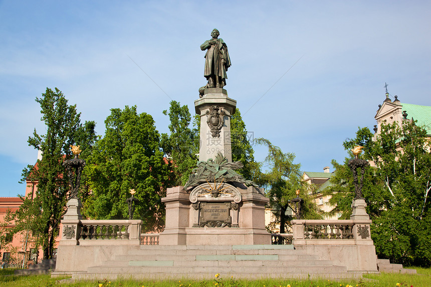 波兰华沙纪念碑国家首都作家纪念馆诗人纪念碑旅游建筑学地标雕塑图片